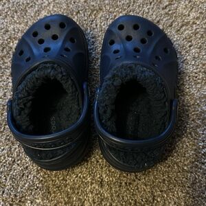 Dark Blue Toddler crocs never worn with light fur and Heel Strap- NWOT